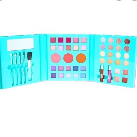 Ombre Holographic Unicorn 50 Piece Makeup Book - Picture 1 of 3